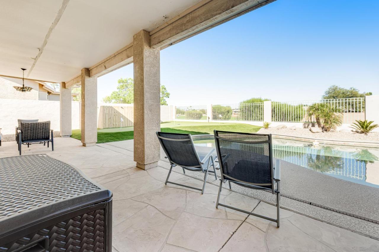 Pura Vida Villa Goodyear Exteriör bild