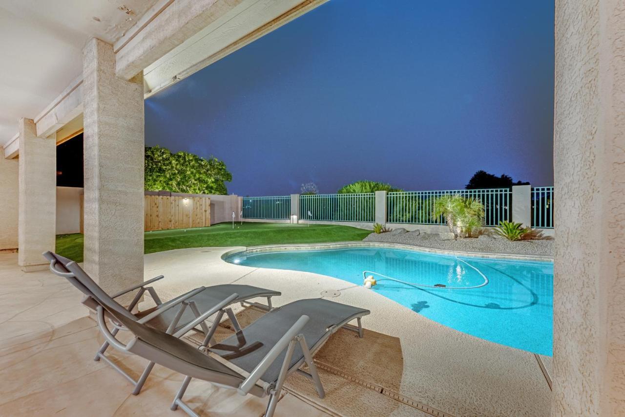 Pura Vida Villa Goodyear Exteriör bild